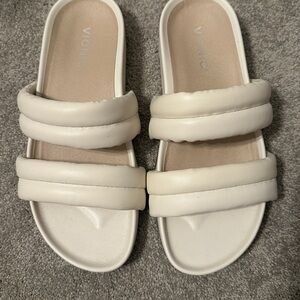 Vionic Women's White Slide Sandals
